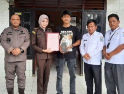 Kepala Kejaksaan Negeri Way Kanan Melalui Kepala Seksi PB3R Mengembalikan 2 Barang Bukti Di Dua Kecamatan Berbeda.