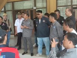 Ratusan Wartawan Geruduk DPRD Way kanan