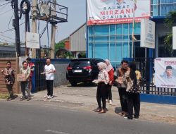 Berbagi Jumat Berkah, Mirzanial Ajak Anak Muda Melek Politik