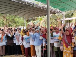 Silaturahmi dan Sosialisasi Paslon Amanah, Ayu Asalasiyah Menyapa emak-emak di Negeri Besar