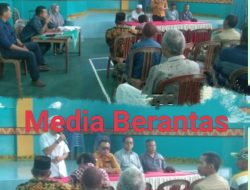 Kepala Kampung Jaya Tinggi Salurkan BLT DD Triwulan Pertama Tahun 2025