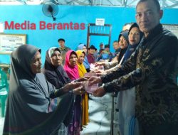 Pemerintah Kampung Kota Way Salurkan BLT-DD Tahap Pertama, Warga Antusias