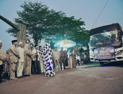 Bupati & Wakil Bupati Pringsewu Lepas Jamaah Calon Haji Kloter 53
