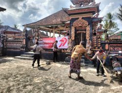 Hari Bhayangkara Ke 79, Polisi Gelar Bakti Sosial di Pura Khayangan Banjit