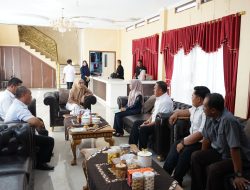 Camat negeri agung bersama Kepala Kampung Bandar Dalam Audensi dengan Bupati Way Kanan Bahas Lomba PBB Tingkat Kampung se-Kabupaten
