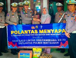 Hari Lalu Lintas Bhayangkara ke 70, Kasat Lantas Gelar Bansos dan Anjangsana di kediaman Alm. Ipda Rutaman