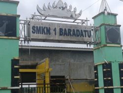 Terlalu Banyak Siasat! Dana BOS SMKN 1 Baradatu Diduga Diselewengkan, Honor Guru Honorer Membengkak Hingga Rp 264 Juta!