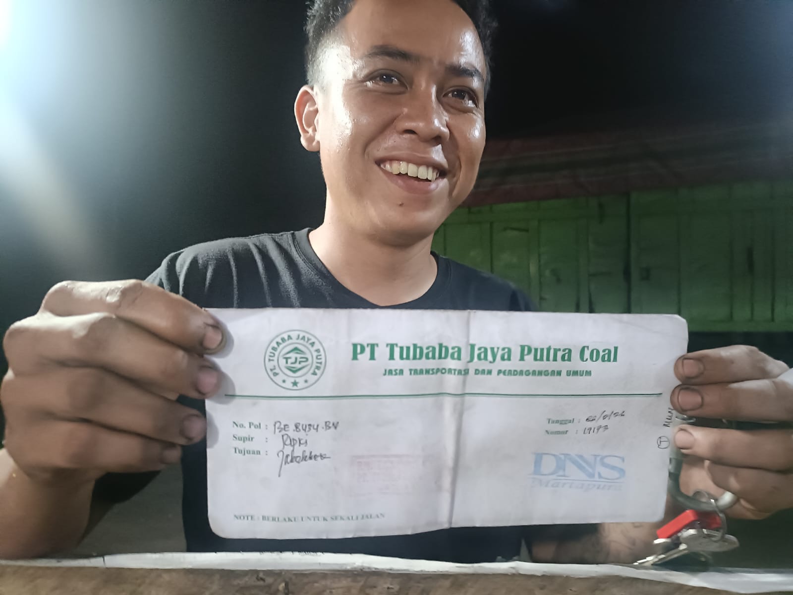 Diduga Ada Setoran Rp2,3 Juta per Truk, Angkutan Batu Bara Lumpuhkan Jalinsum Way Kanan
