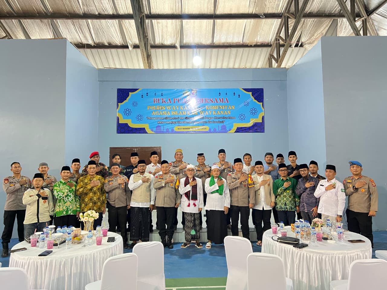 Perkuat Kerukunan di Bumi Ramik Ragom, Polres Way Kanan Gelar Buka Puasa Bersama Komunitas Agama