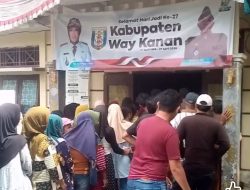 Pembagian Sembako di Blambangan Umpu Berjalan Lancar, Lurah: Bantuan Ringankan Beban Warga
