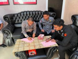 KEJAKSAAN NEGERI WAY KANAN TERIMA PEMBAYARAN DENDA RP 100 JUTA DARI DUA TERPIDANA KASUS KORUPSI SPAM PAKUAN RATU