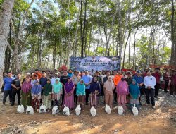 GERAKAN RADIN INTEN ASRI KODIM 0427/WAY KANAN, WUJUD NYATA KEPEDULIAN LINGKUNGAN DAN SOSIAL DI CURUP KERETA