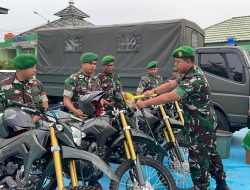 DANDIM 0427/WAY KANAN, SERAHKAN KENDARAAN DINAS TRUK MITSUBISHI CANTER DAN MOTOR CRF UNTUK TINGKATKAN KESIAPAN OPERASIONAL